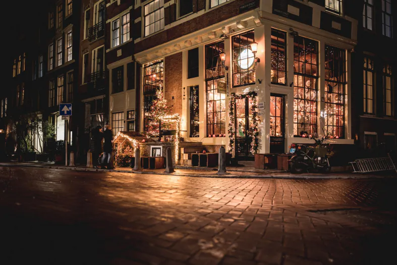 Огни ночного Амстердама